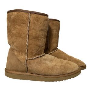 UGG Women's Classic Boots Size 9 Winter Warm Suede Leather Fur Lined Chestnut